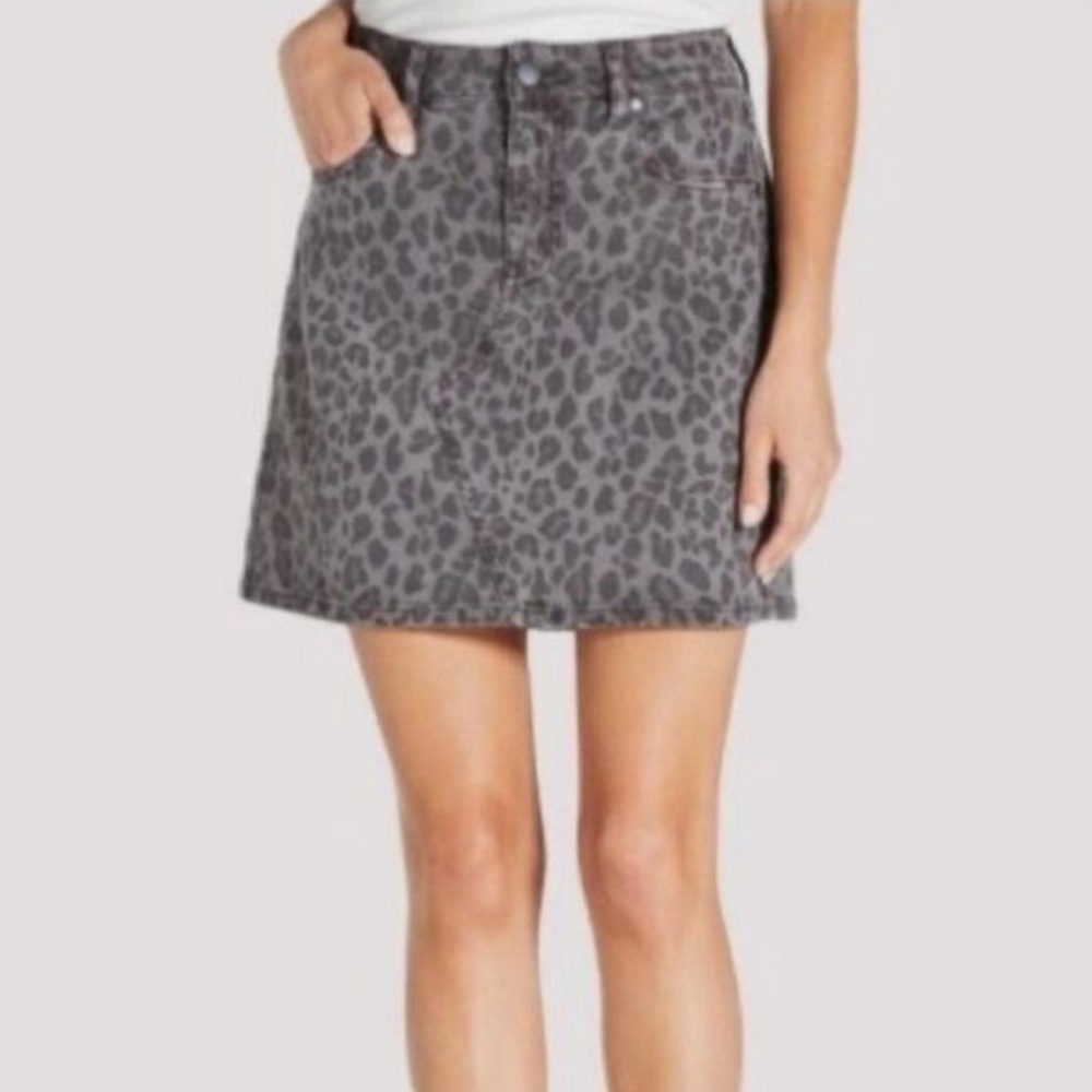 Level 99 Darcy Wild Animal Print Skirt Size 28